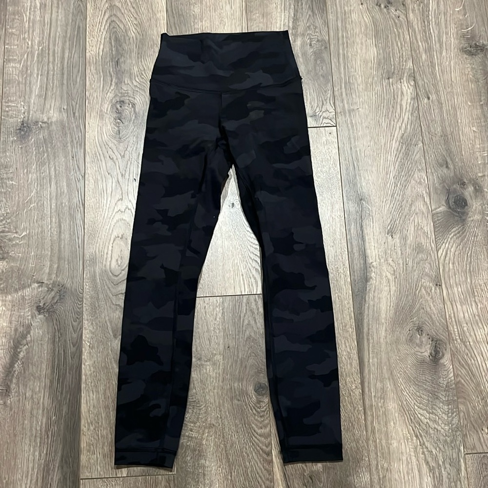 Lululemon Wunder under 25